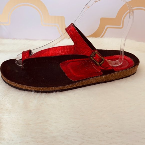 DONALD PLINER RED METALLIC TOE STRAP SANDAL SZ 8M - Picture 4 of 8